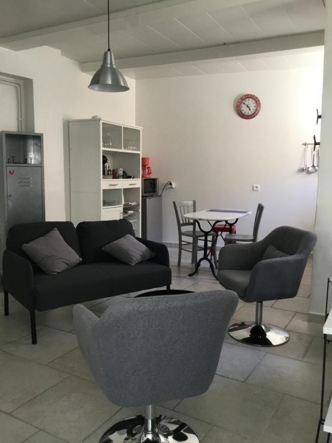 Agreable Maison De Village Provencal Volx Bagian luar foto